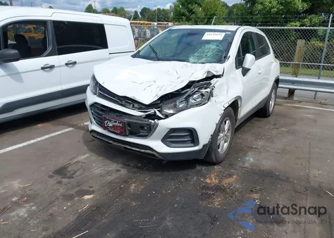 2021 Chevrolet Trax Fwd Ls z USA, uszkodzony, nr VIN KL7CJKSB0MB319829